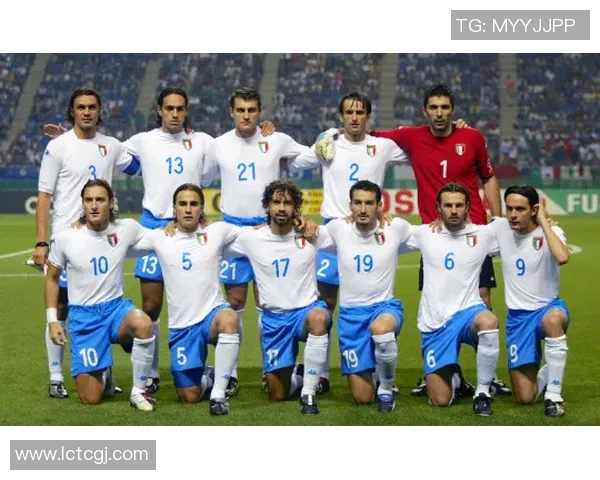 意大利足球界的璀璨星辰盘点那些令人瞩目的男足球明星