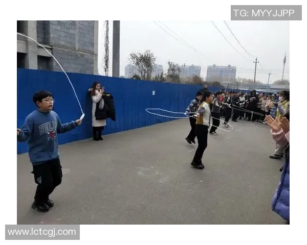 盐城伍佑初中足球明星崭露头角展现青春风采与拼搏精神