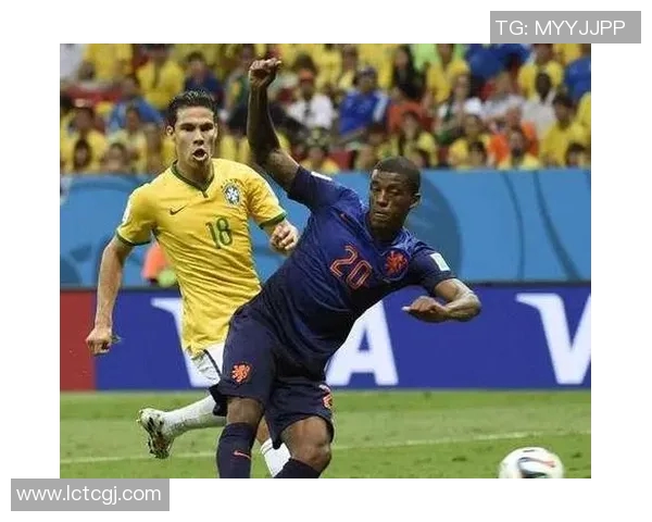 足球明星独特踢球风格解析与技巧分享让你领略足球的魅力与艺术 足球明星独特踢球风格解析与技巧分享让你领略足球的魅力与艺术