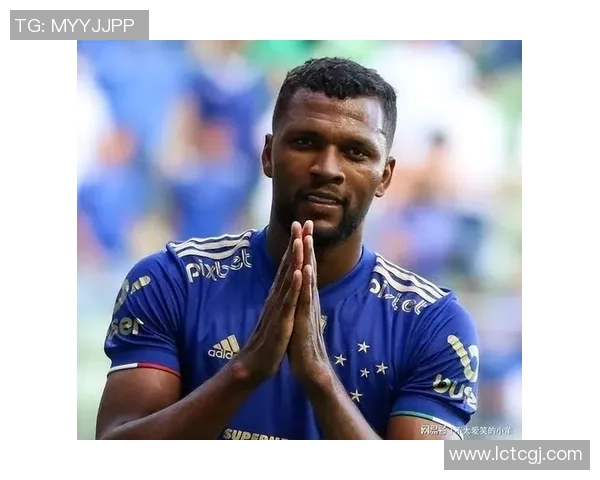 足球明星见到偶像时的惊喜与感动瞬间分享 足球明星见到偶像时的惊喜与感动瞬间分享