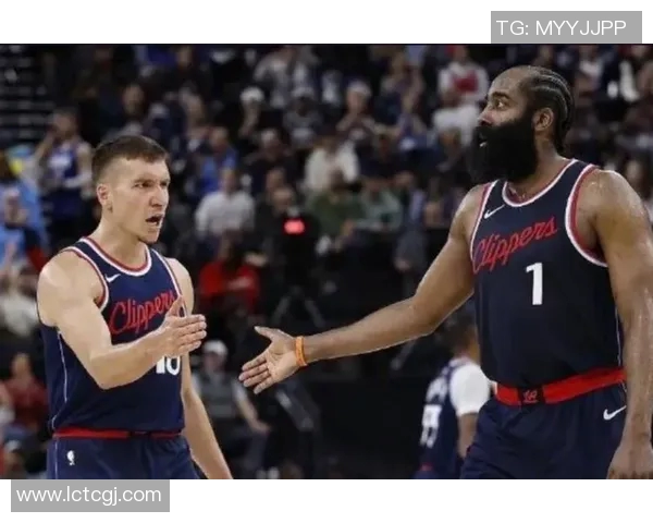 快船与热火激战12月赛季对决精彩回顾与分析