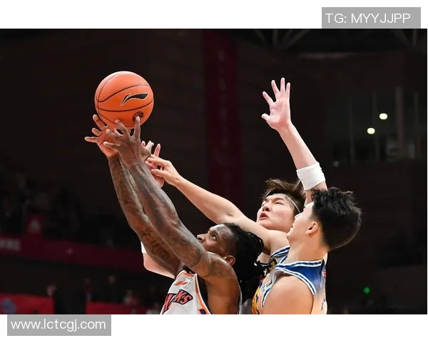 篮球明星风云录：揭开他们背后的故事与成就